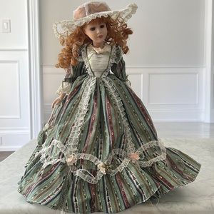 Vintage Doll Crafters Collection by VICTORIA ROSE 18" Doll